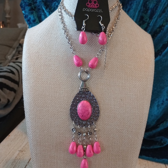 paparazzi Jewelry - paparazzi Silver-Tone Necklace & Earring Set with Bright Pink Accents